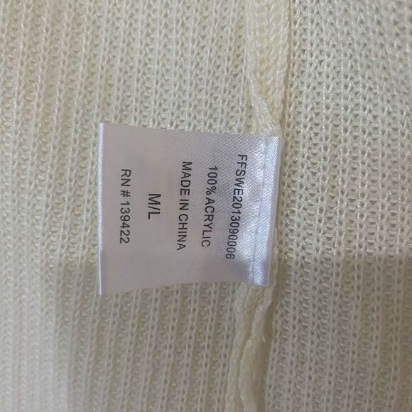 TOBI Knitted Sweater 🤍  - Picture 5 of 7